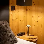 Chalet-hôtel Les Rhodos 3*