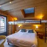 Chalet-hôtel Les Rhodos 3*
