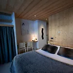 Chalet-hôtel Les Rhodos 3* Cordon