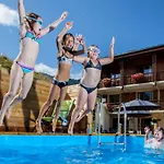 Hotel Chalet-hôtel Les Rhodos 3*