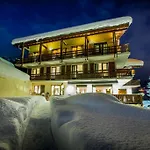 Chalet-hôtel Les Rhodos Cordon