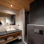 Hotel Chalet-hôtel Les Rhodos