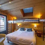 Chalet-hôtel Les Rhodos Cordon