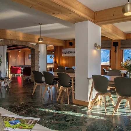 Hotell Chalet-hotel Les Rhodos