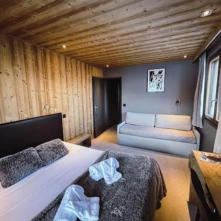 Hotell Chalet-hotel Les Rhodos 3*