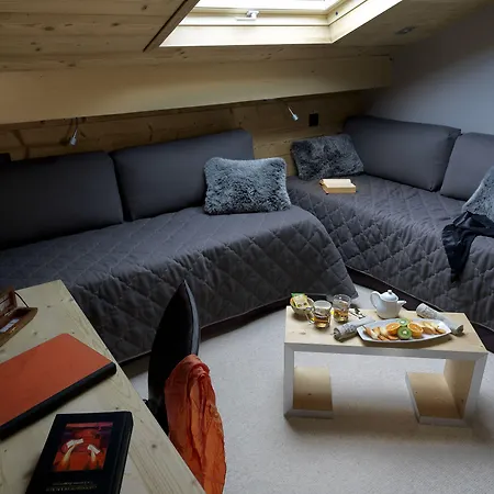 Chalet-hotel Les Rhodos Hotel 3*