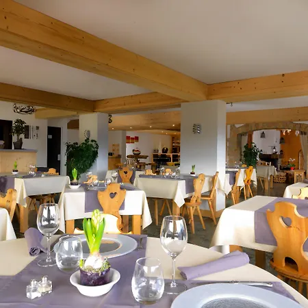 Chalet-hôtel Les Rhodos Hotel