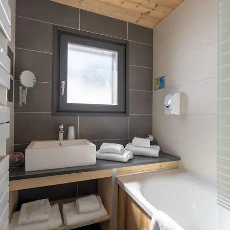 Chalet-hôtel Les Rhodos 3*